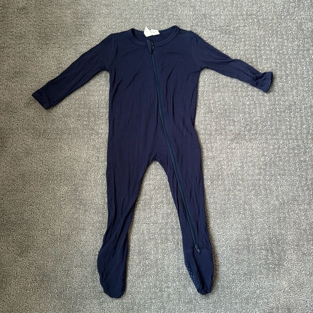 Kyte 6-12 month footie in excellent condition
